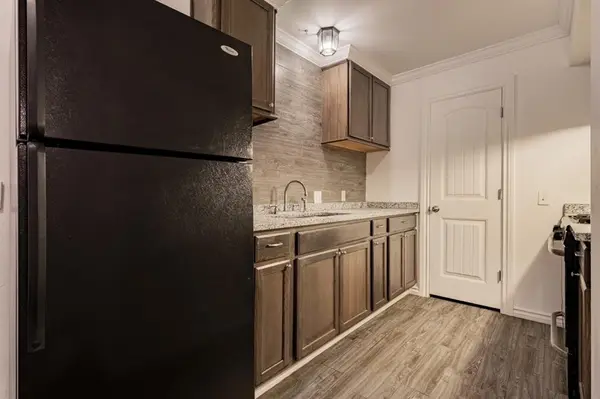 319 E Edwards ST #5, Edmond, OK 73034