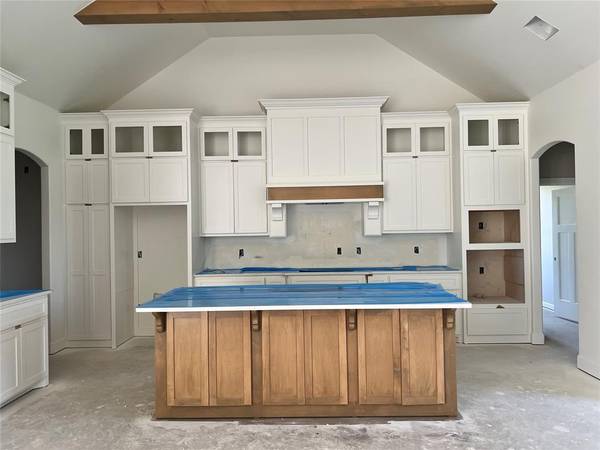2400 Forest Glen DR, Choctaw, OK 73020