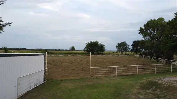 31171 W Airline RD, Elmore City, OK 73075