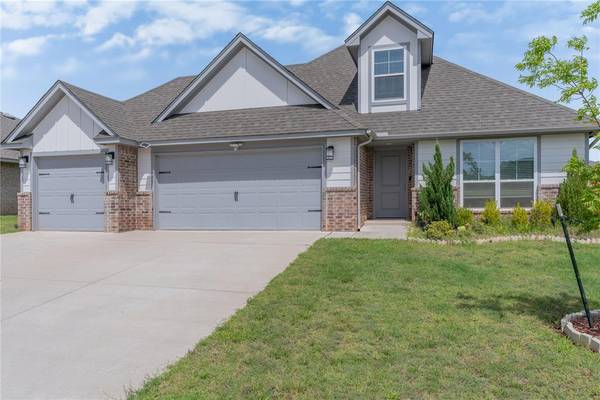 2209 Arcady AVE, Norman, OK 73026