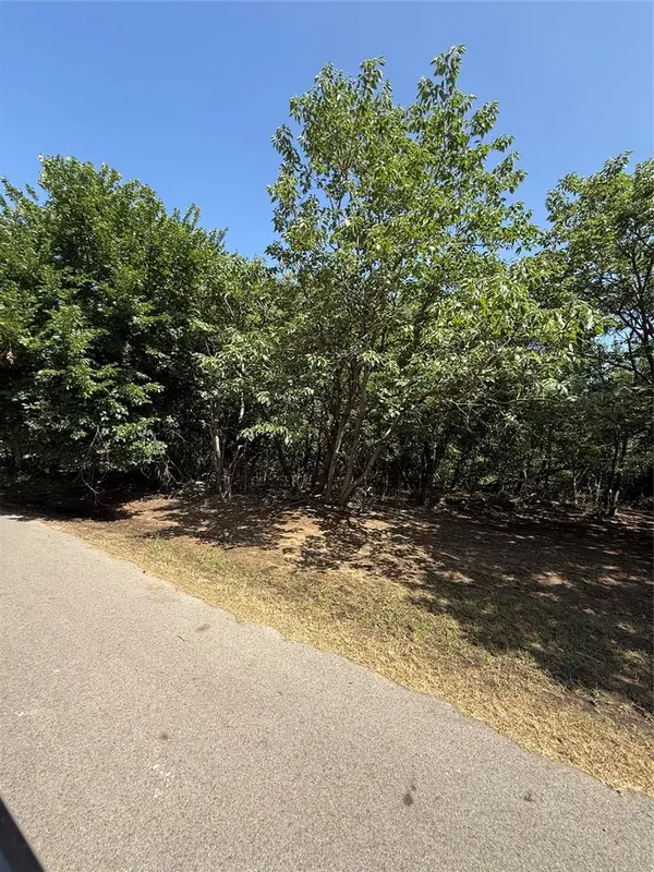 W Washington ST, Crescent, OK 73028