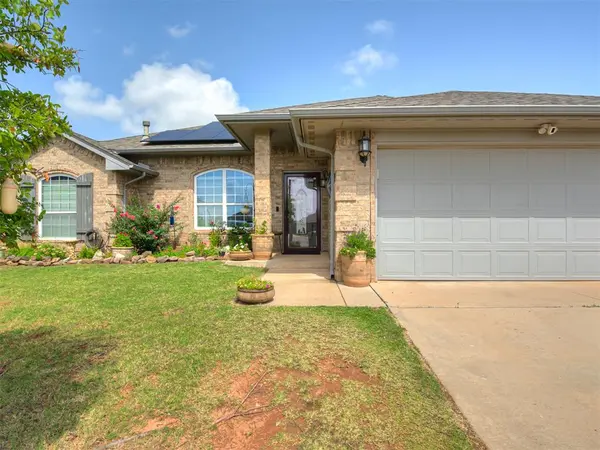 2108 Manderly CT, Norman, OK 73026