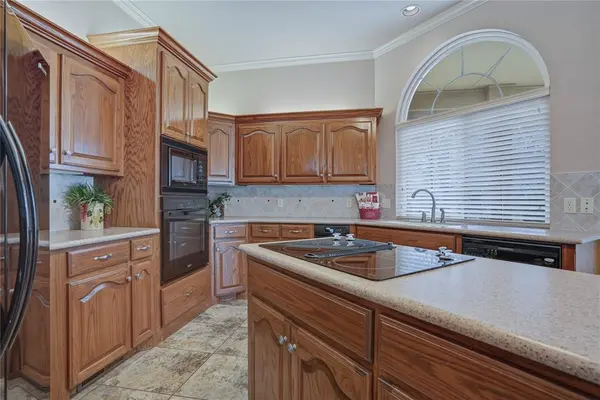 2620 NW 152nd ST, Edmond, OK 73013