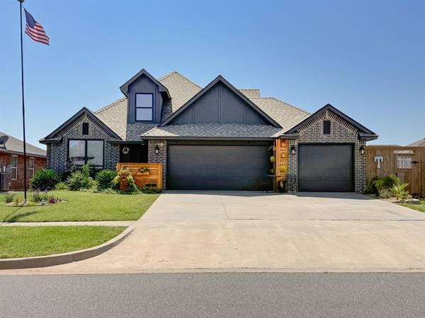 2332 Snapper LN, Oklahoma City, OK 73130