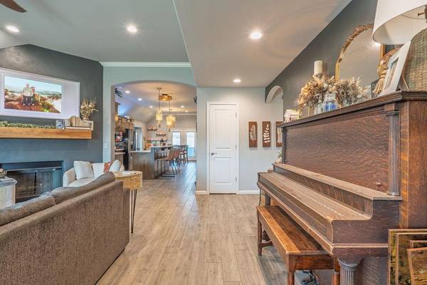 2332 Snapper LN, Oklahoma City, OK 73130