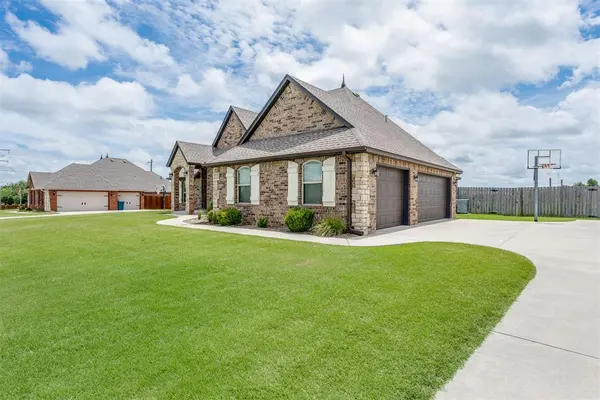 3238 NW 22nd PL, Newcastle, OK 73065