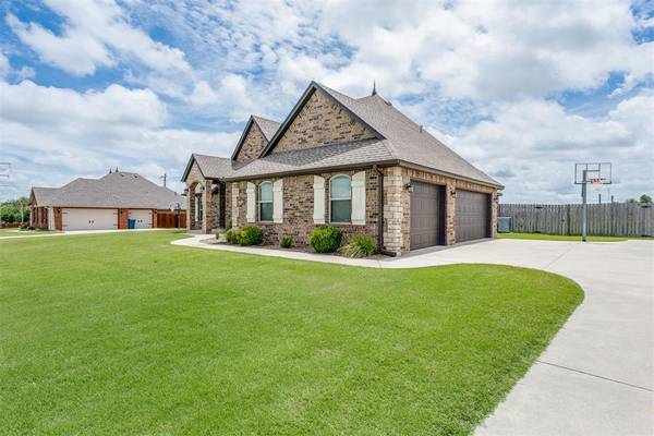 3238 NW 22nd PL, Newcastle, OK 73065