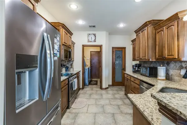 11240 NW 104th ST, Yukon, OK 73099