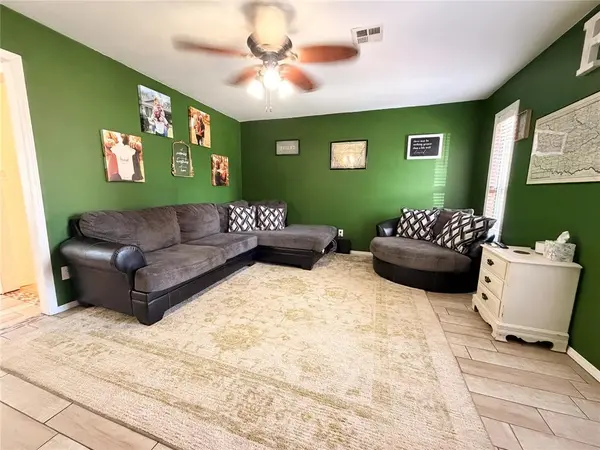 1014 Kimberly CT, Seminole, OK 74868