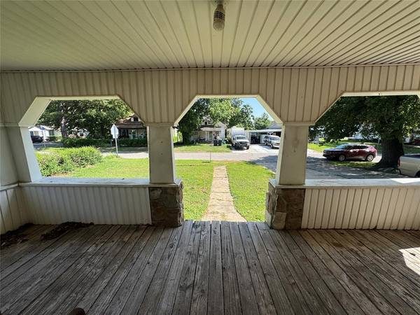 1316 E 9th ST, Shawnee, OK 74801