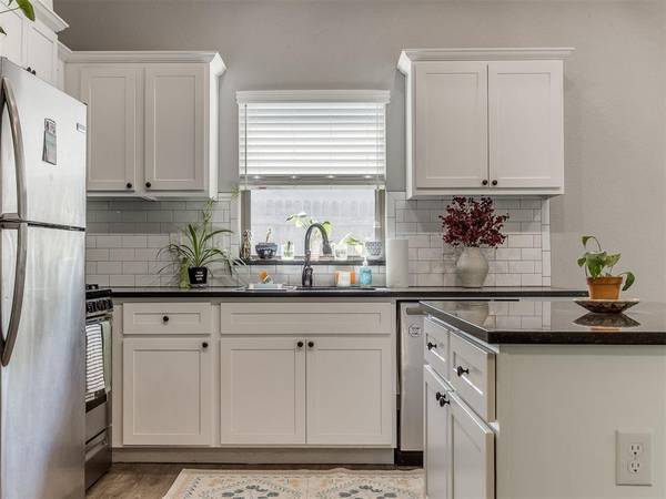20627 Santa Fe AVE, Harrah, OK 73045