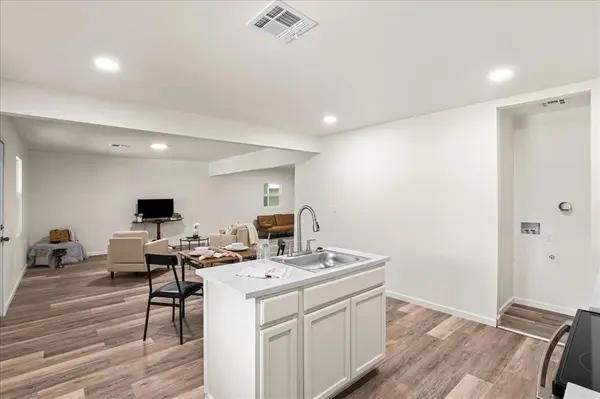 917 W Colorado AVE, Chickasha, OK 73018