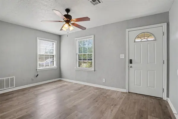 1016 E Liveoak ST, Altus, OK 73521