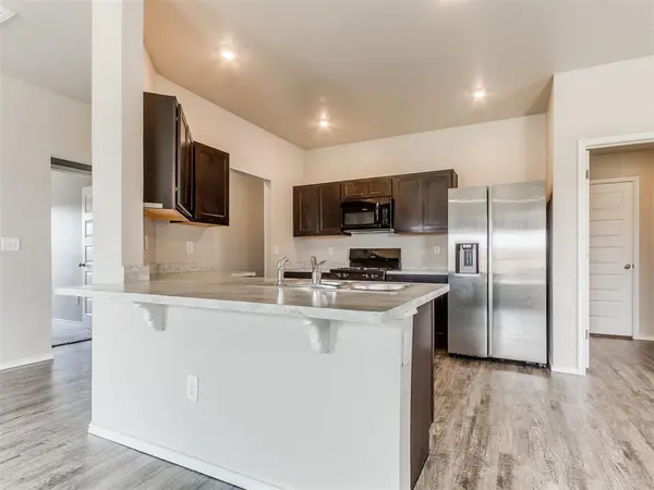 9500 Saddle DR, Yukon, OK 73099