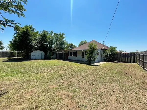 502 N Avenue B, Beaver, OK 73932