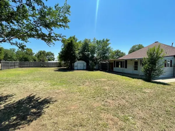 502 N Avenue B, Beaver, OK 73932