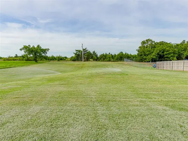 1781 Porter ST, Guthrie, OK 73044