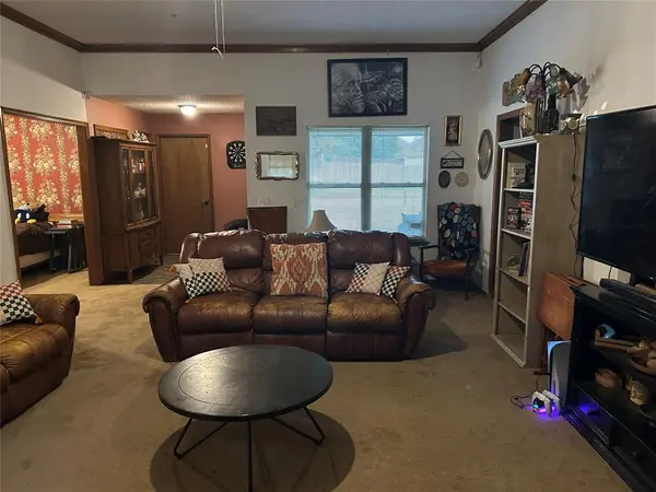 12008 SW 4th ST, Yukon, OK 73099
