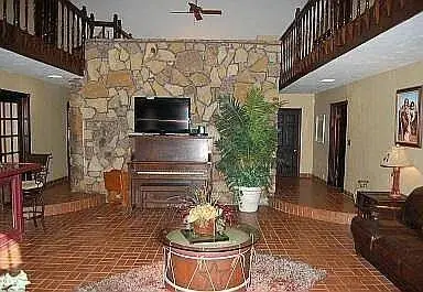 10500 S Garnada LN, Oklahoma City, OK 73165