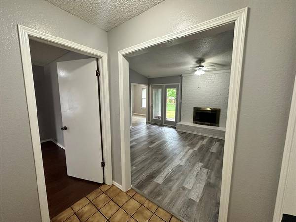 3628 Peregrine DR, Norman, OK 73072