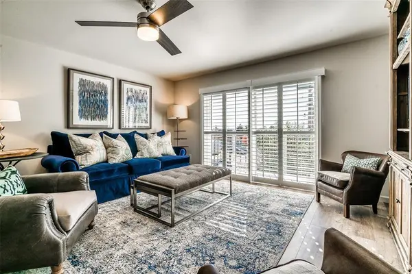 1110 Sherwood LN #212, Nichols Hills, OK 73116
