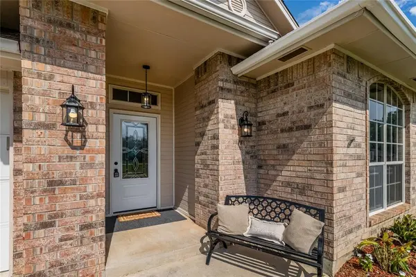 1909 Cherokee TRL, Choctaw, OK 73020