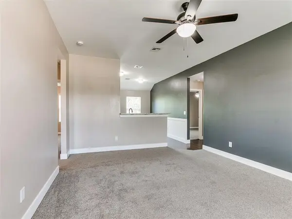 1500 Sandstone DR, Noble, OK 73068