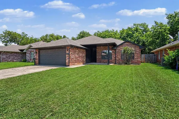 2133 Harbor DR, Norman, OK 73071