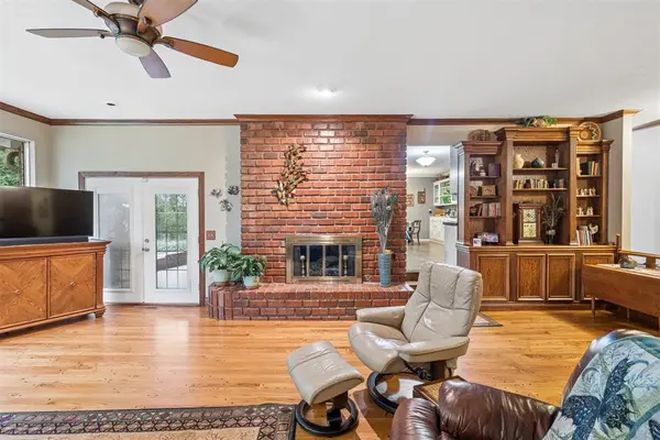 9409 SILVER LAKE DR, Oklahoma City, OK 73162-7526