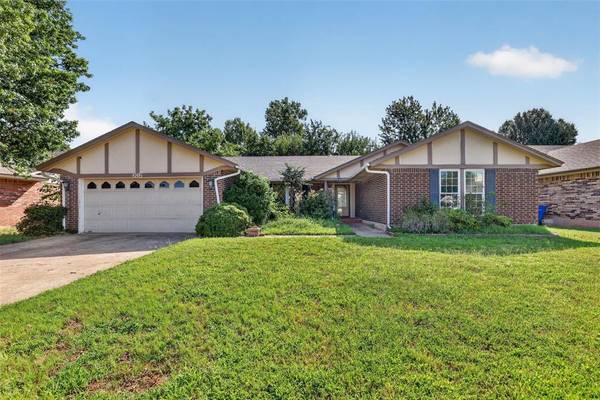 3012 N Meadowood DR, Oklahoma City, OK 73110