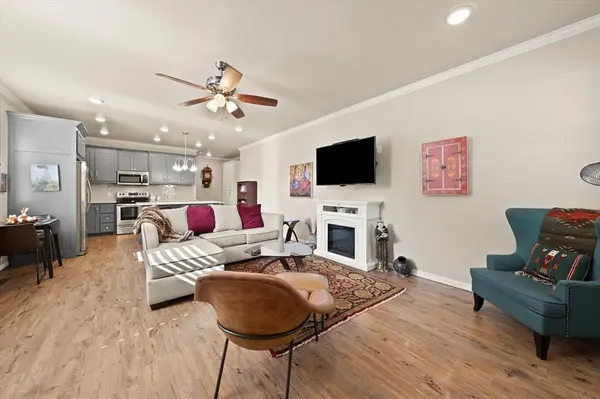 37 E Hurd ST #29, 33, 37, 41, Edmond, OK 73034