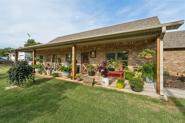 2626 N Beard AVE, Shawnee, OK 74804