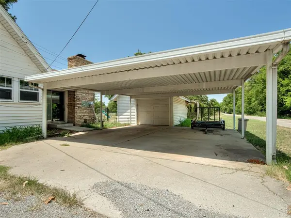 1721 E Foreman Rd RD, El Reno, OK 73036