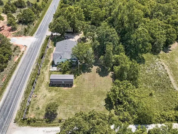 4863 S Pottawatomie RD, Newalla, OK 74857