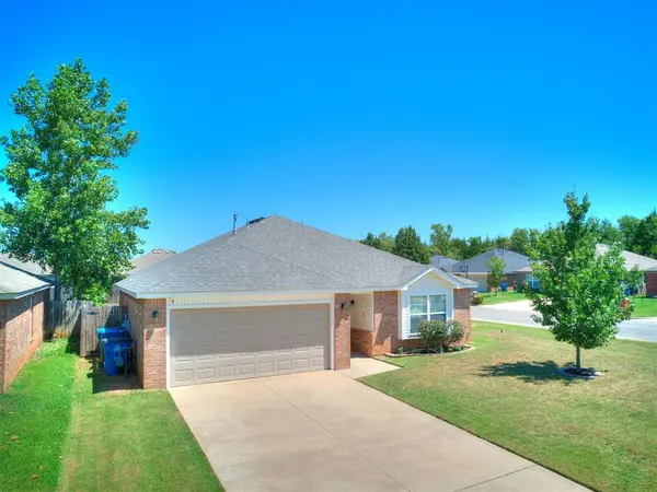 709 NE 20th TER, Newcastle, OK 73065