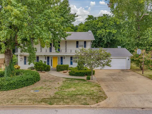 823 W Adams ST, Purcell, OK 73080
