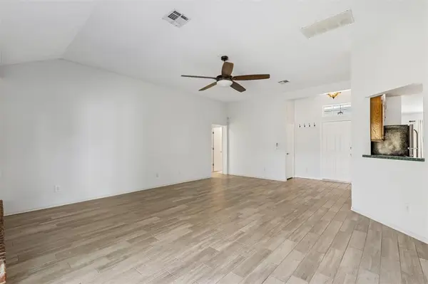8801 Scirocco CIR, Oklahoma City, OK 73135