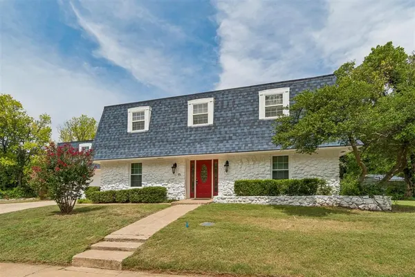 2709 Trail Creek RD, Edmond, OK 73012