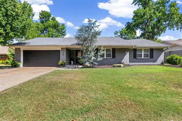 3105 Somerset PL, Oklahoma City, OK 73116