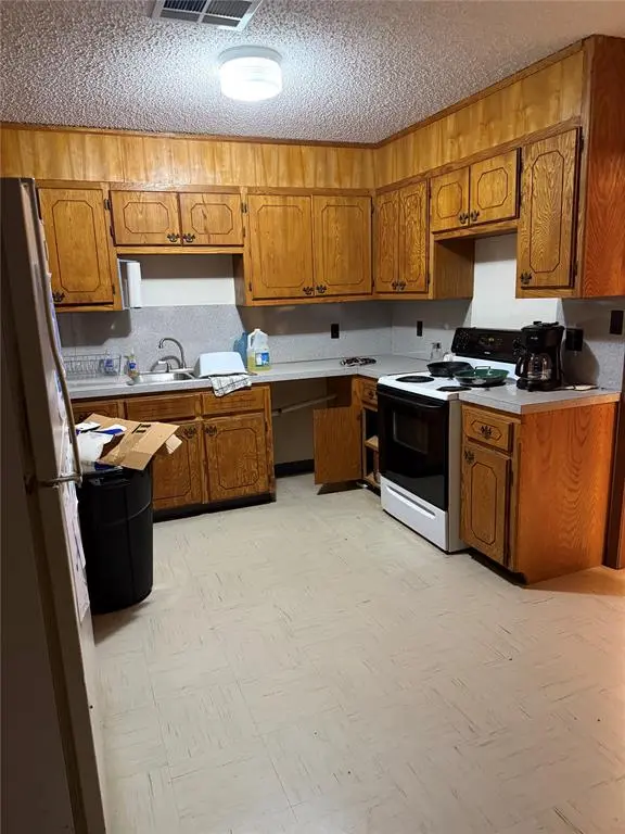 42507 Garretts Lake RD, Shawnee, OK 74804