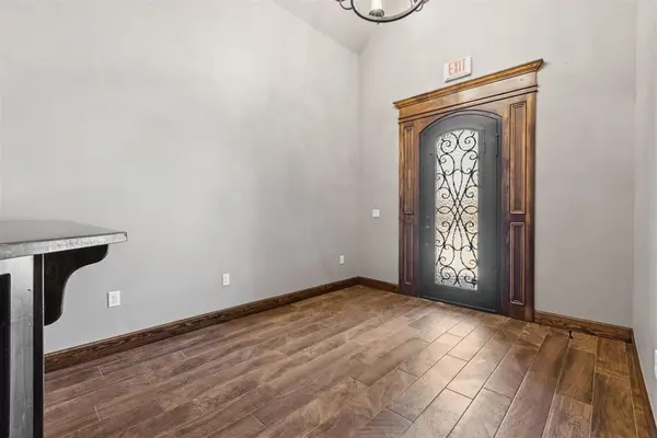 2616 Covell Village DR #120, Edmond, OK 73003