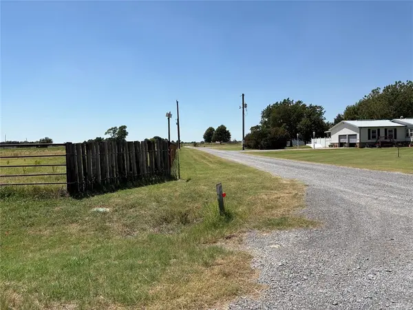 20584 N 2810 RD, Kingfisher, OK 73750