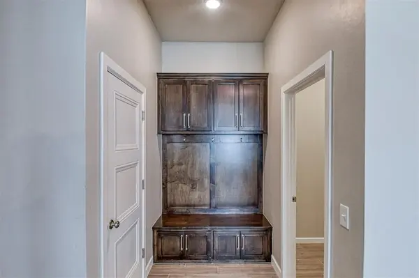 517 Elena DR, Blanchard, OK 73010
