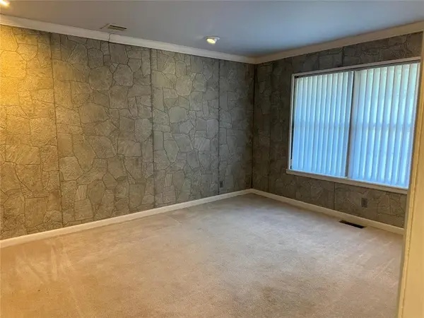 1205 Charles DR, Shawnee, OK 74804