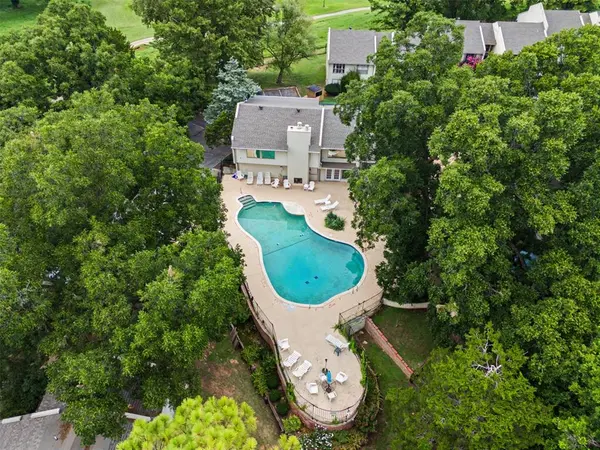 833 Cardinal Creek BLVD #C, Norman, OK 73072