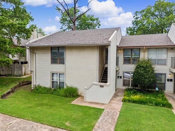 833 Cardinal Creek BLVD #C, Norman, OK 73072