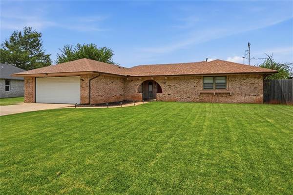 11917 Camelot PL, Oklahoma City, OK 73120