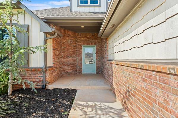 8312 NW 160th ST, Edmond, OK 73013