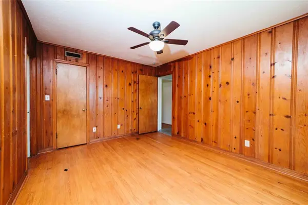 2738 NW 32nd ST, Oklahoma City, OK 73112