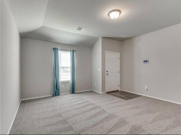 9505 NW 119th ST, Yukon, OK 73099
